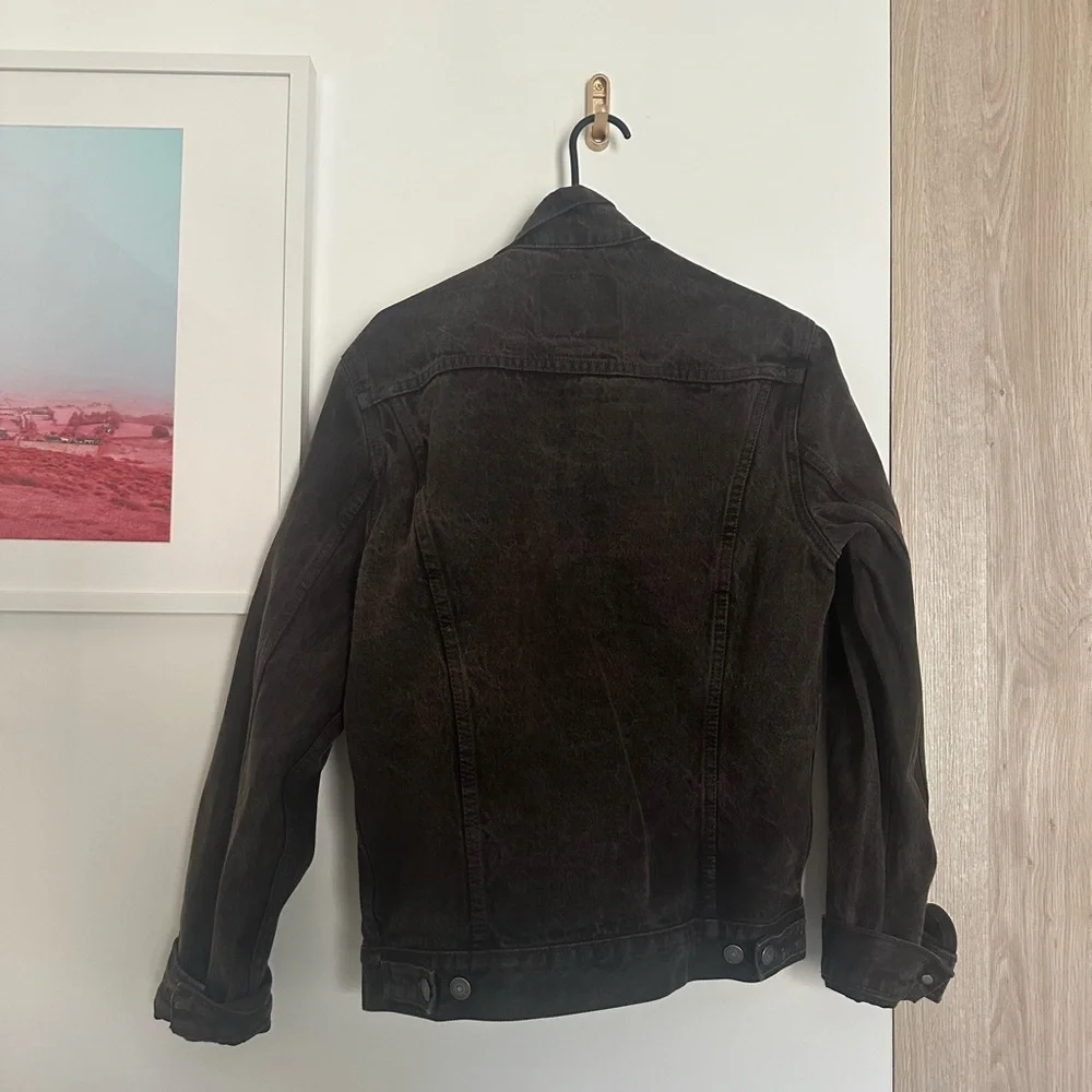 Levi's Men's Black Washed Denim Jacket - Picture 2 of 2